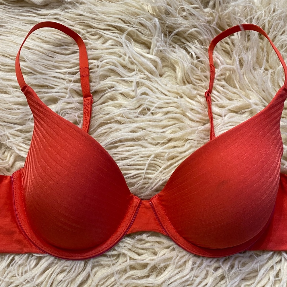 DKNY lightly lined bra